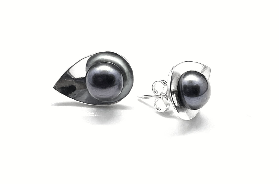 Small Raindrop Shape Earrings