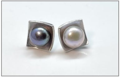 Square Earrings with Freshwater pearls