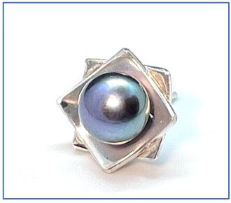 Square-on-Square Pearl Earrings